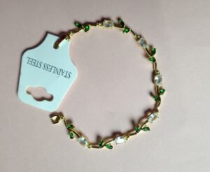 Tulip Bracelet - Green & White Stone