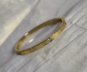 Bracelet - Gold Plated Bangle Stainless Steel (Small size)
